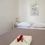 Apartman Adrian *