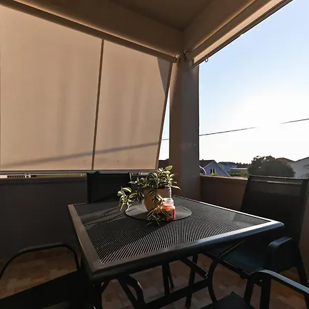 Adrian Apartman Bibinje