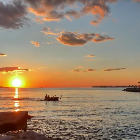 Adrian 아파트 비빈제