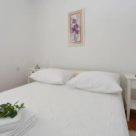 Apartment Adrian *