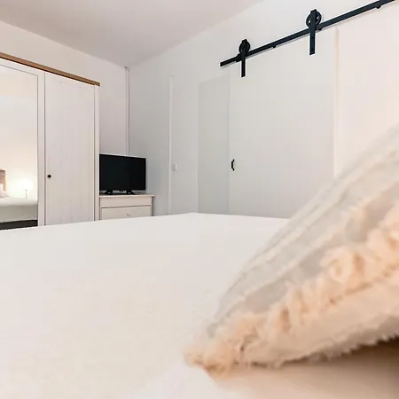 Adrian Apartman *