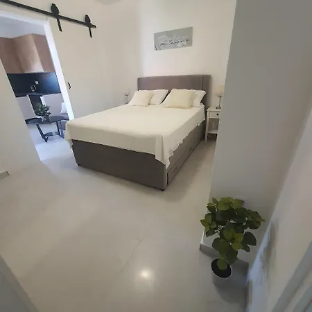 Apartman Adrian *